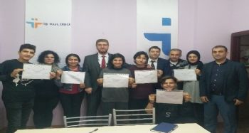 İŞ KULÜBÜ EĞİTİMLERİNE KATILANLARA SERTİFİKALARI VERİLDİ
