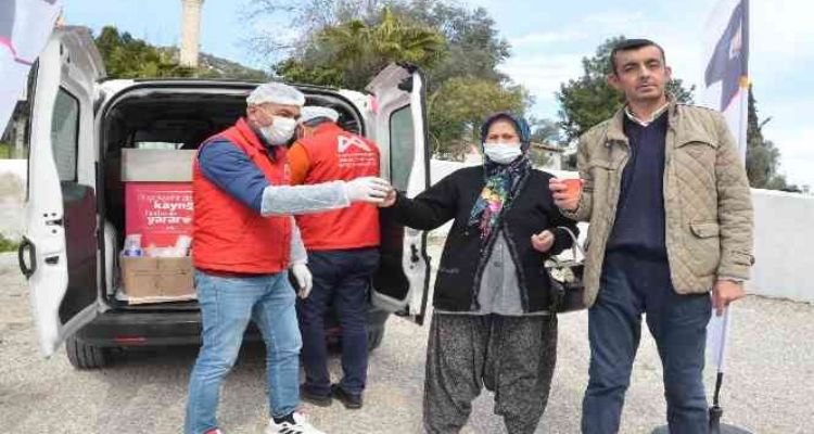 Büyükşehir Belediyesinden Eshab-ı Kehf'de kaynar ikramı