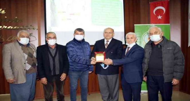 Üreticilere avokado yetiştiriciliği eğitimi