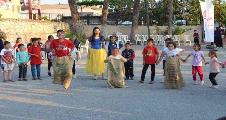 Büyükşehir Belediyesi ve TADEKA'nın köy şenlikleri devam ediyor