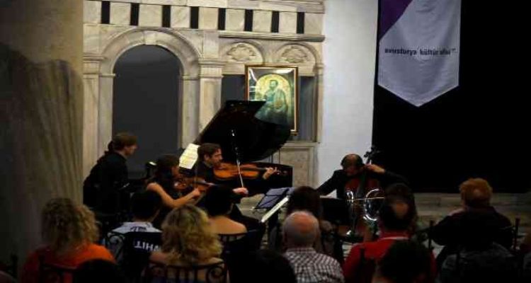 Tarsus'ta klasik müzik akşamı