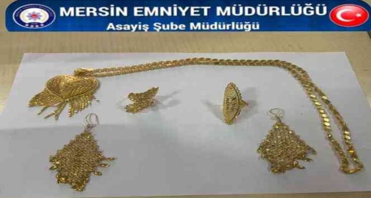 Çaldığı ziynet eşyalarıyla yakalandı