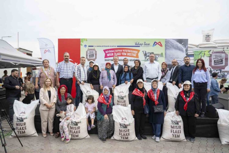 Tarsus’ta üreticilere yem desteği