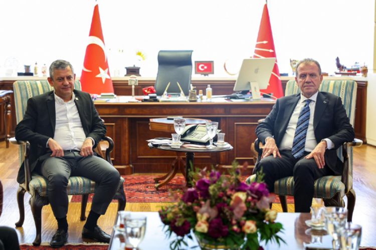 BAŞKAN SEÇER, CHP GENEL MERKEZİ’NDE GENEL BAŞKAN ÖZEL VE BÜYÜKŞEHİR BELEDİYE BAŞKANLARI İLE BİR ARAYA GELDİ 