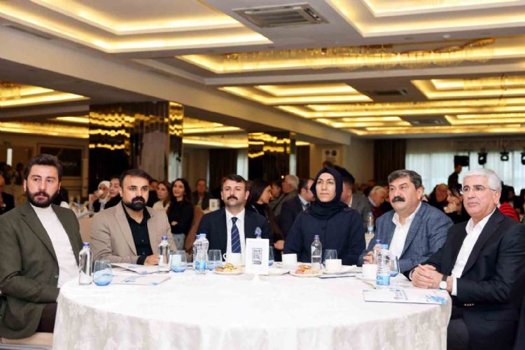 Mersin’de ‘İklim krizi, kirlilik ve biyoçeşitlilik çalıştayı’ sona erdi