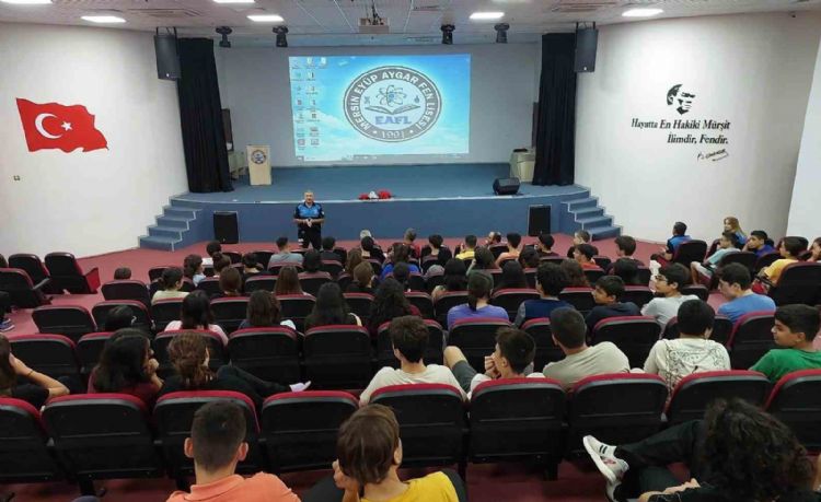 Mersin’de öğrenciler ‘güvenlik’ konusunda bilgilendirildi