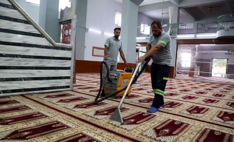 Akdeniz’de ibadethaneler temizleniyor