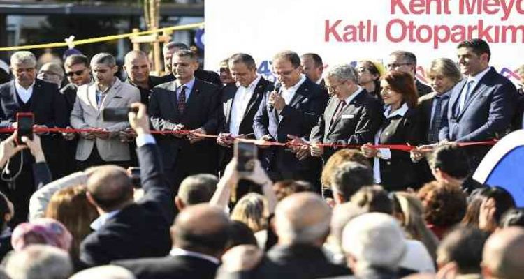 Mersin'de ‘Kent Meydanı ve Katlı Otopark’ projelerinin açılışı gerçekleştirildi