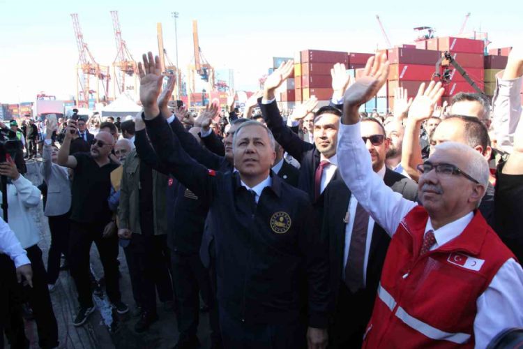 17. İyilik Gemisi, Bakan Yerlikaya’nın katıldığı törenle Gazze’ye uğurlandı