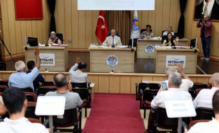 Akdeniz Belediyesinde eğitim, kültür ve sanata destek