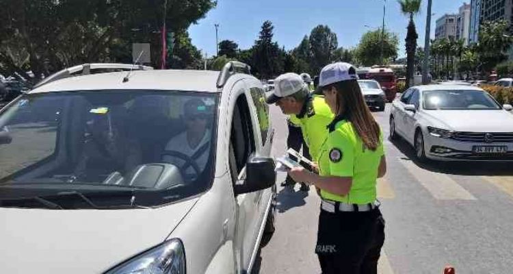 Mersin'de trafik eğitimleri sürüyor