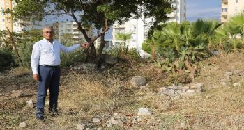 İş adamı Şifan, Aratos'un mezarının bulunduğu alanı Mezitli Belediyesine bağışladı