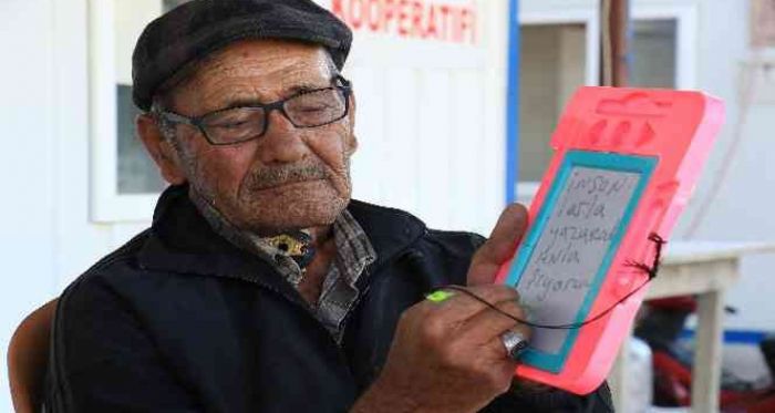 Yazı tahtası sesi oldu