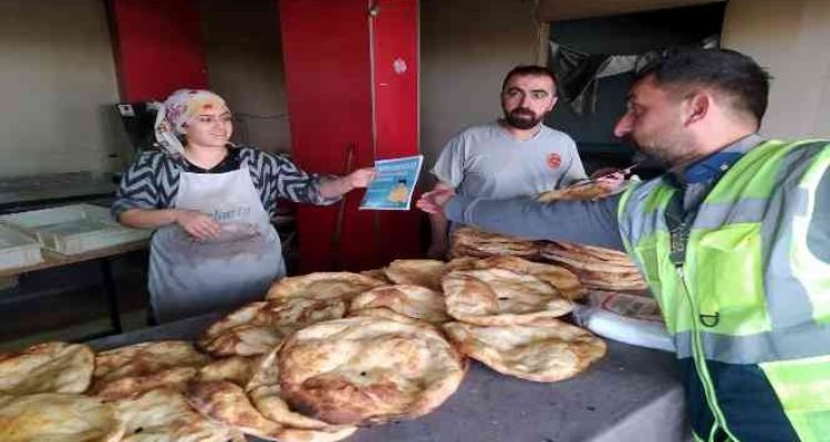 Akdeniz Belediyesi, soba zehirlenmelerine karşı halkı broşürle uyardı