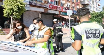 Yaya geçidini kullanmadılar, cezayı yediler