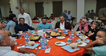 BAŞKAN TUNA, ŞEHİT VE GAZİ AİLELERİYLE İFTARDA BİR ARAYA GELDİ