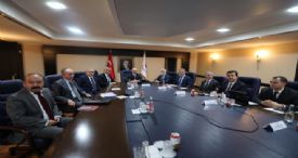 TOKİ’NİN MERSİN PROJELERİ MASAYA YATIRILDI