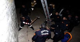KULEDEN DÜŞEN GENÇ İTFAİYE EKİPLERİNCE KURTARILDI