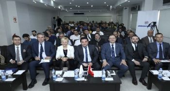 ‘LOJİSTİK VE TAŞIMA HUKUKU’NDAKİ SON GELİŞMELER ANLATILDI