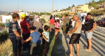 Çalılık yangını mahalleliyi sokağa döktü, alevler evleri teğet geçti