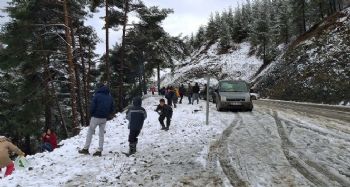 MERSİN'DE KAR YAĞIŞI ETKİLİ OLUYOR