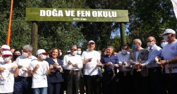 Bakan Selçuk: "Doğayla iç içe eğitimin aslında nasıl olabileceğini dünya çapında bir örnek olarak göstermişiz"