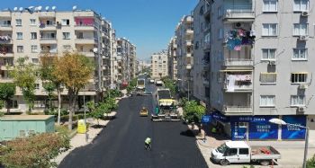 Mersin'in en işlek caddelerinde yenileme çalışması yapılıyor