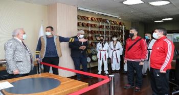 Tollu'dan şampiyona yolcusu sporculara destek