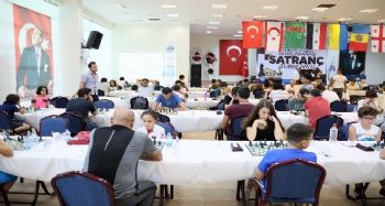 ‘ULUSLARARASI MERSİN AÇIK SATRANÇ TURNUVASI’ BAŞLADI