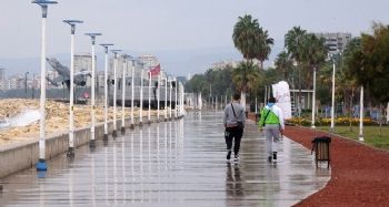 Mersin'de sokaklar sessiz kaldı
