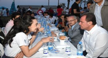 Başkan Seçer, 19 Mayıs'ta gençlerle iftar yemeğine katıldı