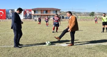 TOROSLAR'DA KURTULUŞ KUPASI FUTBOL TURNUVASI BAŞLADI