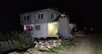 Mersin'de inşaat halindeki binada yılbaşı kutlaması yapan 18 kişi yakalandı