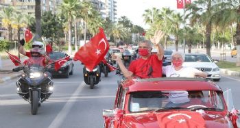 Mezitli'de havada, denizde, karada 19 Mayıs coşkusu yaşandı
