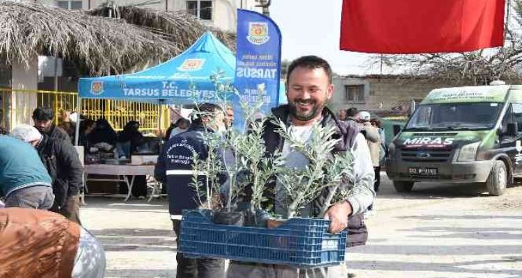 Tarsus Belediyesi, üreticilere 40 bin adet yerli fide dağıttı