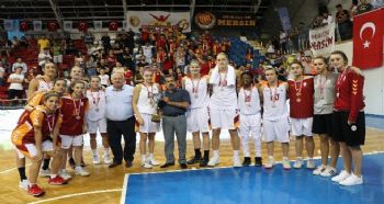Özgecan Kadınlar Basketbol Turnuvası’nın kazananı Galatasaray
