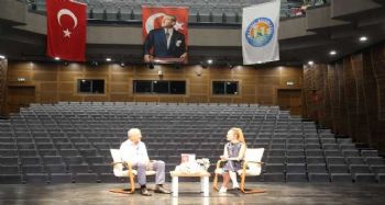 Başkan Tarhan ‘Sanat İyileştirir' programına konuk oldu