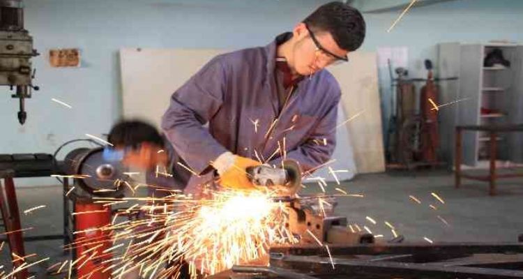 Fabrika gibi okul, 1 milyon 100 bin TL ciro yaptı