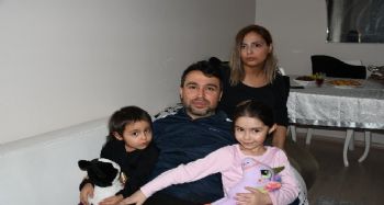 İdlib'de yaralanan yüzbaşı Tarsus'taki evine geldi