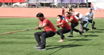 Toroslar personeli, Halat Çekme Şampiyonasında kupa için ter döktü