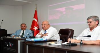 Kocamaz, "Mersin Metrosu projesi tamamlanma aşamasında"