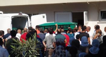 Mersin’deki aile faciasının kurbanları toprağa verildi