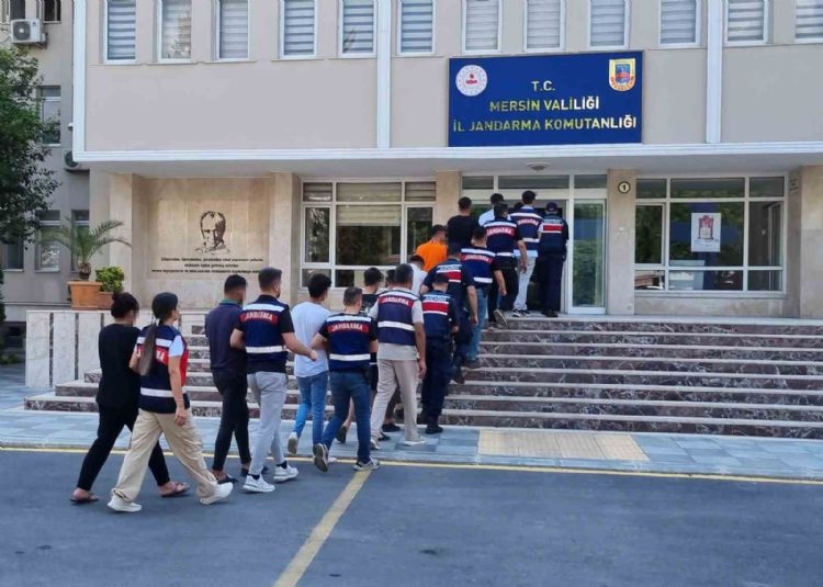 Mersin’de dolandırıcılara operasyon: 6 tutuklama