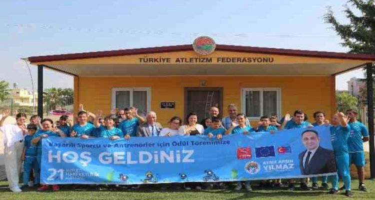 Sporda engel yok diyerek, hareketli yaşama dikkat çektiler