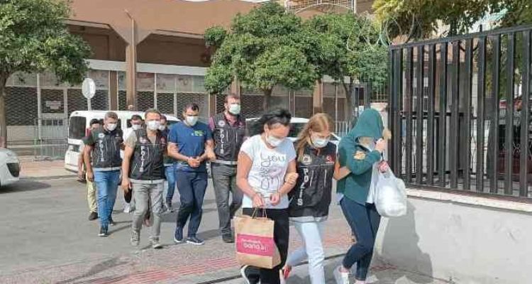 Mersin'deki kokain yakalamasına 3 tutuklama