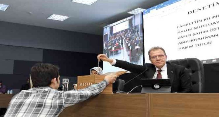 Seçer: Cumhuriyetimizin 100. yılında daha nice yatırımları hayata geçireceğiz