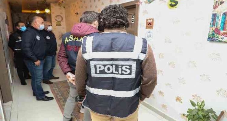 Mersin'de konaklama ve araç firmaları denetlendi