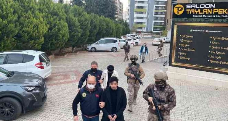 Mersin'de 3 DEAŞ şüphelisi tutuklandı
