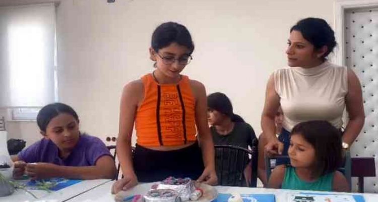 Mersin'de çocuklar eğlenerek geri dönüşüm bilinci kazandı