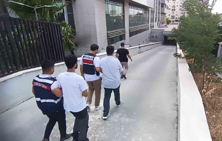 Mersin’de DEAŞ’a finans sağlayan şüphelilere operasyon: 2 gözaltı